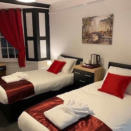 The Bugle Hotel Titchfield Bagian luar foto